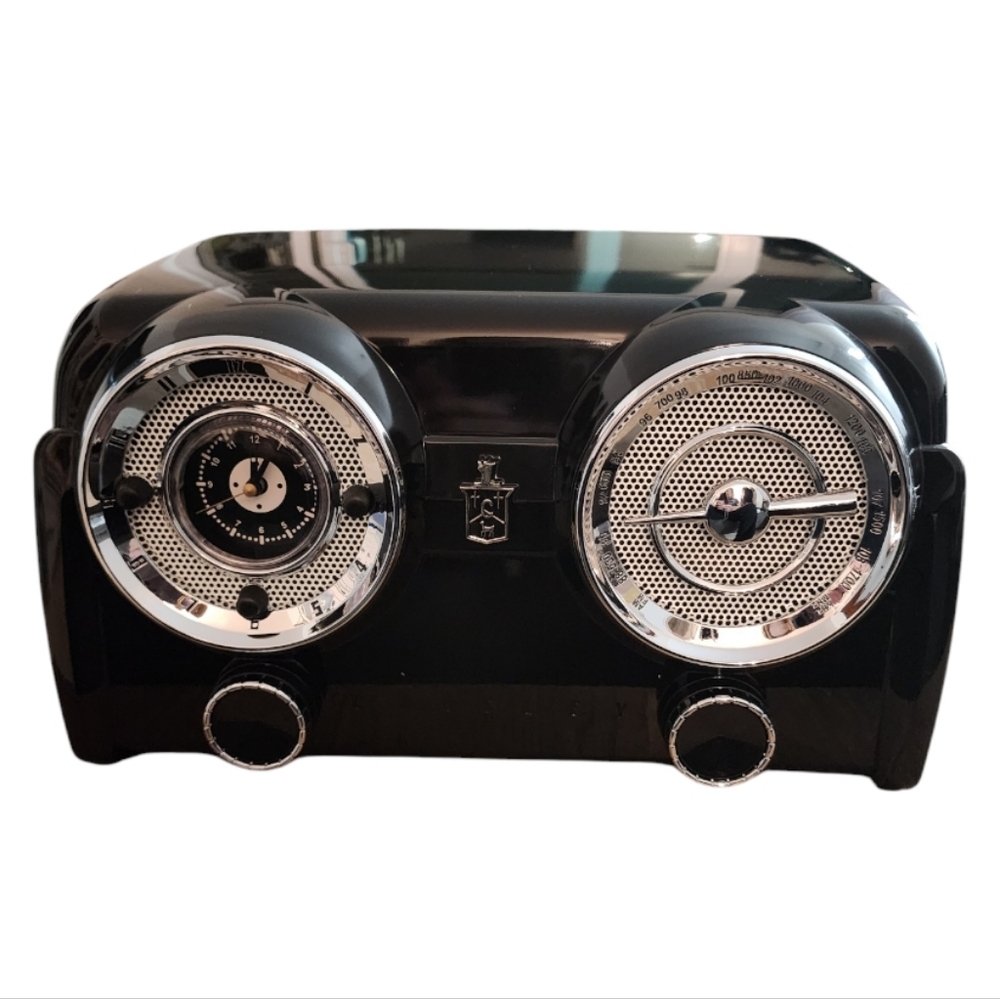 Preowned  Crosley CR-52 Transistor/ Clock Radio